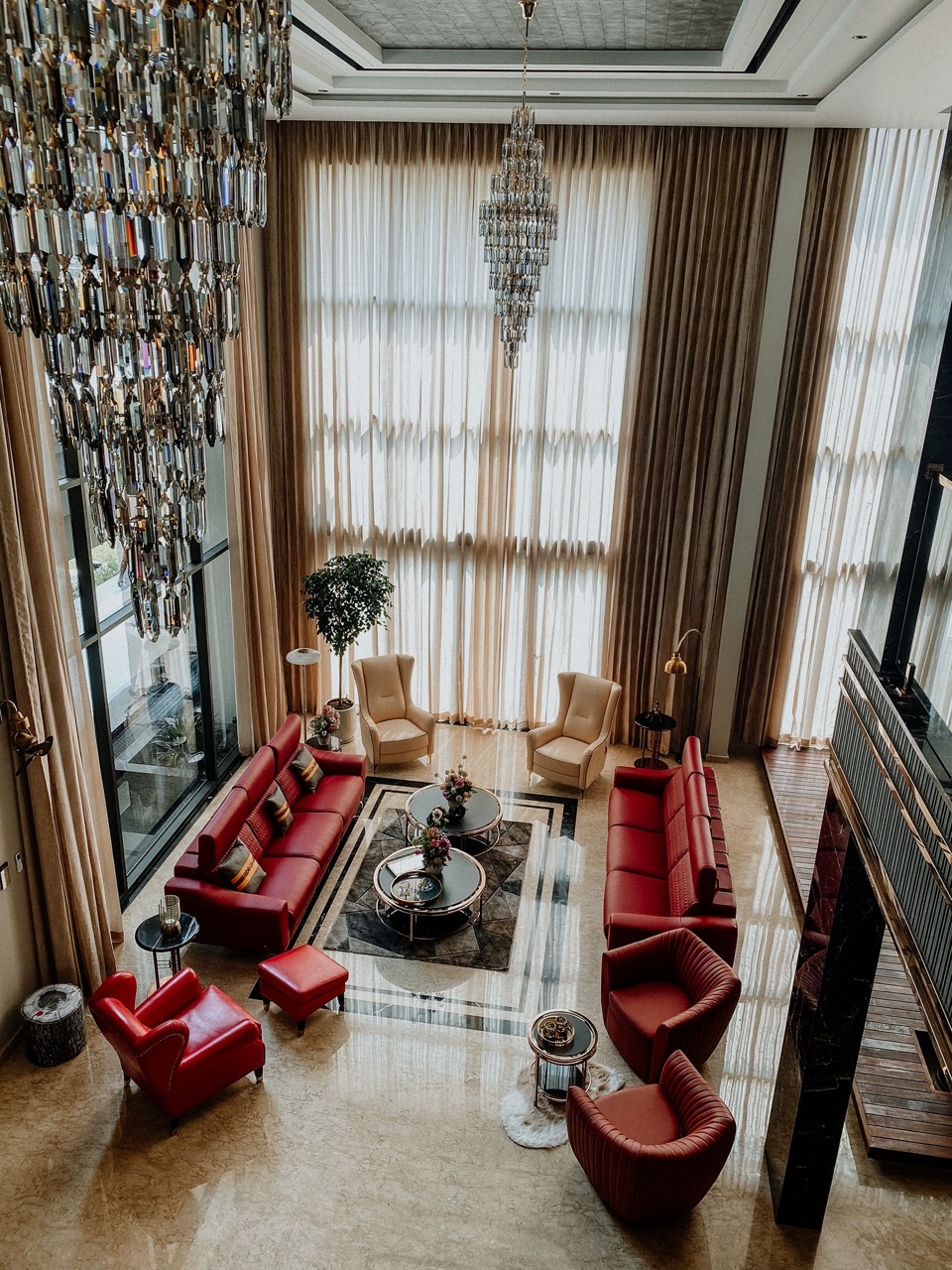 Used home and majlis furniture bought for cash in Dubai